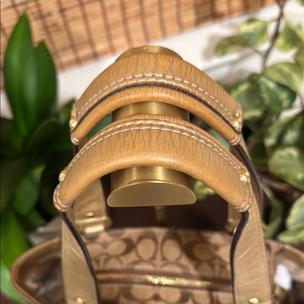 Coach Brown and Gold Shoulder Bag with Signature Pattern - Picture 2 of 10